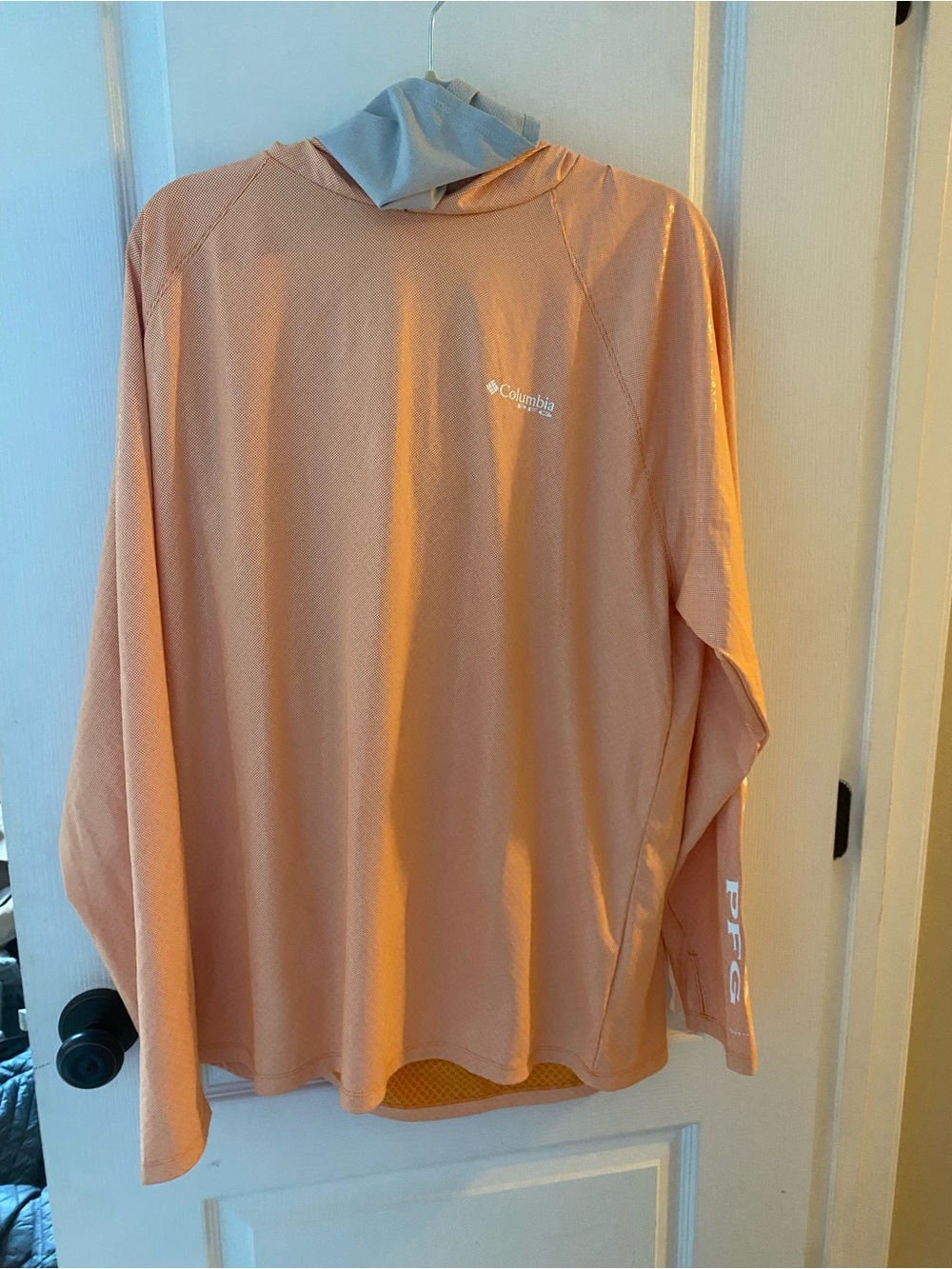 Columbia Peach Hooded Performance Long Sleeve